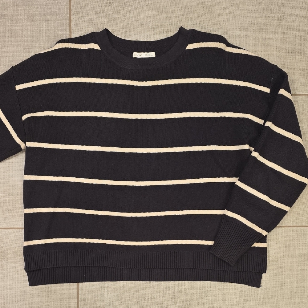 BE COOL Women's Black and Cream Striped Crewneck Sweater